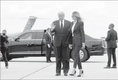  ?? TOM BRENNER/THE NEW YORK TIMES ?? President Donald Trump revealed early Friday morning that he and first lady Melania Trump had tested positive for coronaviru­s.