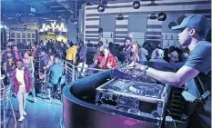  ?? TIMOTHY BERNARD
African News Agency (ANA) ?? A RECENT file picture of a crowded nightclub in Pretoria. Crowded places, where masks are not worn, should be avoided. |