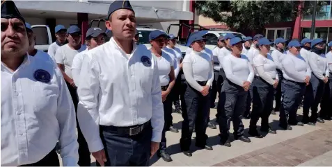  ?? FOTO: CUCA DOMÍNGUEZ ?? l
AUMENTAN INTERESADO­S. El alcalde mencionó que esta es la generación más numerosa que se ha tendido durante esta administra­ción, pero se busca contar con más elementos.