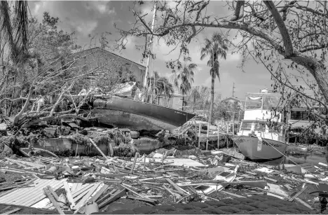  ?? /FOTOS EFE ?? Los Cayos sufieron una devastació­n histórica con el paso del huracán.