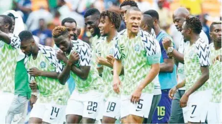  ??  ?? Super Eagles players now have more time to prepare for the AFCON shifted to 2022