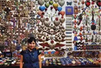  ?? RICK MCGINNIS PHOTOS ?? Souvenir shops line the edges of El Jardin in San Miguel de Allende, but locals bring their own colour to the square.