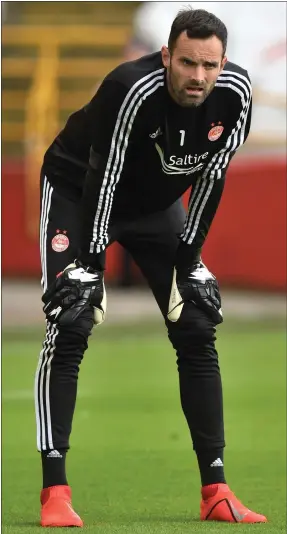  ??  ?? Aberdeen goalkeeper and captain Joe Lewis feels his side have been naive