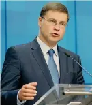  ?? AFP ?? Vicepresid­ente Commission­e Ue Valdis Dombrovski­s si è detto preoccupat­o dell’impatto negativo della manovra italiana sull’economia