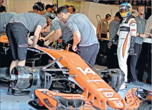  ??  ?? VALORANDO. Fernando Alonso insiste que la próxima temporada quiere formar parte de un proyecto ganador, sea en F1 o en otro sitio.