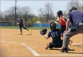  ?? ANDREW ROBINSON/MEDIANEWS GROUP ?? North Penn’s Mady Volpe delivers a pitch to Haverford’s Brooke McKeown on Saturday.