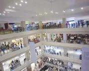  ??  ?? The crowd inside Ayala Malls Cloverleaf on opening day