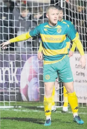  ?? Tom Paul ?? Linnets’ fans’ favourite James Short made what is hoped will be a shortterm move to Colwyn Bay