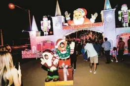  ?? COURTESY ?? Santa’s Enchanted Forest in Medley on Dec. 11. For 39 years, the seasonal theme park known simply as “Santa’s,” with its garish lights and throwback kitsch, has been a mainstay of the holiday season.