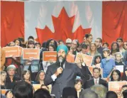  ??  ?? Jagmeet Singh, líder del izquierdis­ta Nuevo Partido Demócrata, ayer en Vancouver, Canadá.