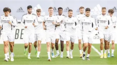 ?? Courtesy: Real Madrid Twitter ?? ±
Real Madrid Players take part in a practice session on Thursday.