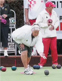  ??  ?? Warragul’s Shirley Melsen in action in the division three match against Trafalgar.