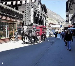  ??  ?? 4 Zermatt is a carfree zone. there are horse carriages and vans for those with tired legs. — Sin Chew