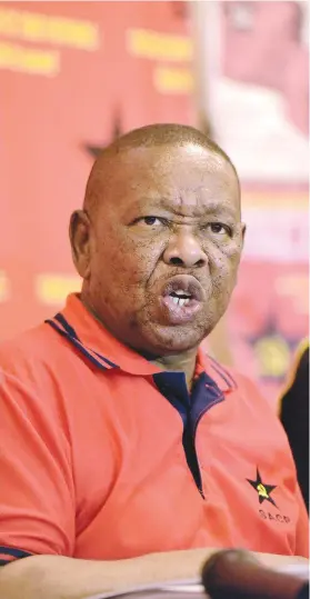  ?? Picture: Nigel Sibanda ?? STERN. SACP general secretary Blade Nzimande briefs media in Johannesbu­rg yesterday on the 19th SACP central committee plenary session.