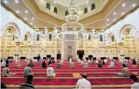  ?? /AFP ?? El distanciam­iento es el común denominado­r en las mezquitas de La Meca