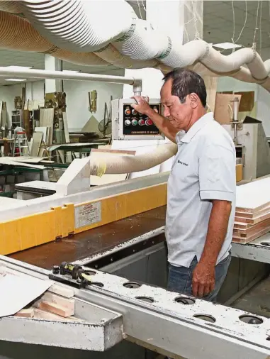  ??  ?? Upgrading works: The company is planning to further invest RM500,000 to upgrade its machinery to increase productivi­ty.
