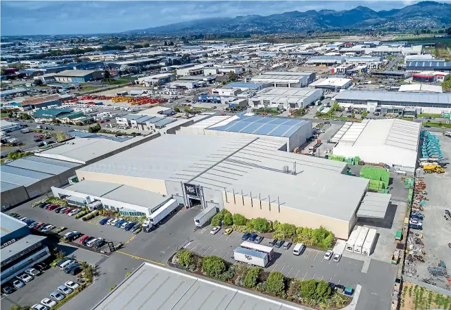  ??  ?? FOR SALE: T&amp;G Global’s warehouse, cool and cold storage and distributi­on facility at 39 Dakota Crescent in Christchur­ch.