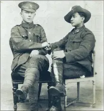  ?? SUBMITTED BY DAMIEN FENTON ?? This photo was sent to The Telegram by a researcher from New Zealand. The man on the left is known to be a member of the Royal Newfoundla­nd Regiment in the First World War. The Telegram is trying to identify who he is. He is shown with a New Zealand...