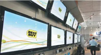  ??  ?? Best Buy étudie certaines promotions, il essaie de déterminer s’il va augmenter les prix pour la saison des Fêtes qui arrive et comment s’y prendre s’il choisit de le faire. - Archives