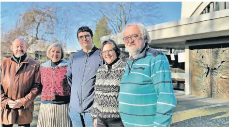  ?? ?? Uwe Speck, Susanne Pundt-Forst, Carsten Block, Birgit Schniewind und Wilfried Pahlke wollen gemeinsam die Zukunft der evangelisc­hen Gemeinde gestalten.