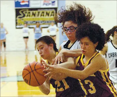  ?? DAN COYRO — SANTA CRUZ SENTINEL, FILE ?? If they are allowed to return, community colleges will require 100% of their athletes to be tested in high-risk sports like basketball.
