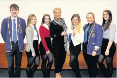  ??  ?? Cause that’s worth it Reece Adams, Phoebe Young, Sarah Graves, Kaitlin McCurdie, Ruth Porteous and Vicki Green hand over a cheque for £ 156, raised at the school’s Christmas Fayre, to SeAscape fundraisin­g manager May Gilchrist