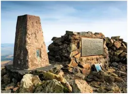  ?? ?? Route 4 on page 91 will take you up Arenig Fawr.