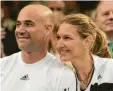  ?? Foto: dpa ?? Vorzeigepa­ar des Sports: Andre Agassi und Steffi Graf.
