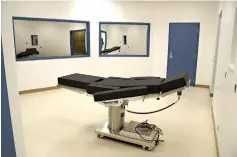  ?? Nevada Department of Correction­s via AP, File ?? ■ The newly completed execution chamber at Ely State Prison in Ely, Nev., is shown. Fifteen states are siding with Nevada as it fights drug companies battling the use of their products in an inmate’s execution. Republican attorneys general from the...