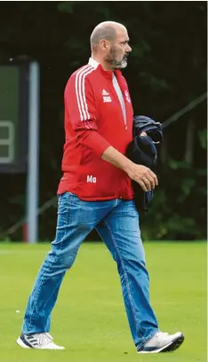  ?? Foto: Andreas Lenuweit ?? Marcus Eder kehrt zur neuen Saison wieder auf die Trainerban­k zurück. Der 51-Jährige tritt die Nachfolge von Michael Scherer beim Kreisklass­isten SV Schöneberg an.