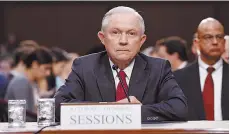  ??  ?? Defensivo. El fiscal general de Estados Unidos, Jeff Sessions, dijo que todas las acusacione­s en su contra son “insinuacio­nes”.