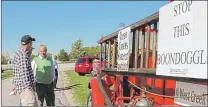  ?? | ERIN GALLAGHER ?? Indiana state Rep. Rick Neimeyer speaks to residents who traveled to Peotone, Ill., for the Illiana protest.