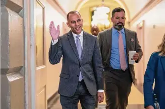  ?? J. Scott Applewhite/Associated Press ?? Rep. Hakeem Jeffries, D-N.Y., arrives to meet with fellow Democrats at the Capitol in Washington on Thursday. Jeffries is seeking to succeed Nancy Pelosi as House party leader.