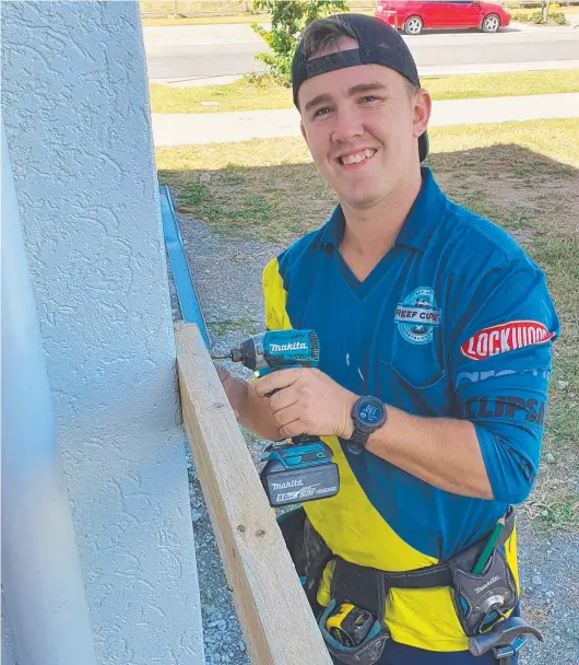  ??  ?? Apprentice of the Year Brodyee Filleul of Reef Coast Constructi­ons.