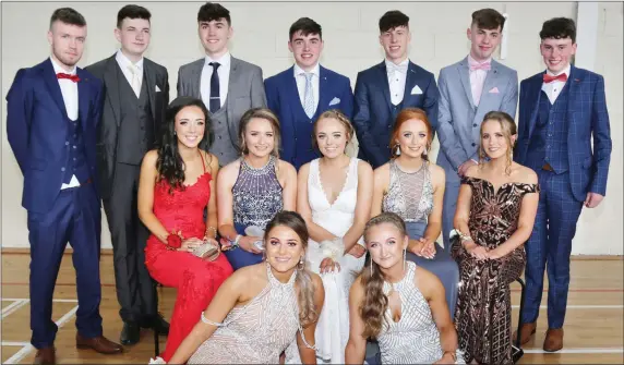  ??  ?? Young people from Knocknagre­e who attended the Scoil Phobail Sliabh Luachra Debs.