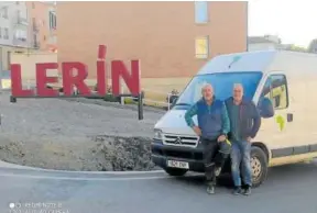  ?? ?? Carlos Yerro y Paco del Río, a su salida de Lerín el pasado lunes.