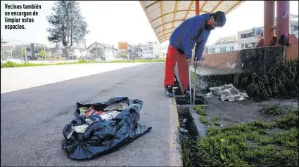  ?? Fotos: Gustavo Guamán / EXTRA ?? Vecinos también se encargan de limpiar estos espacios.