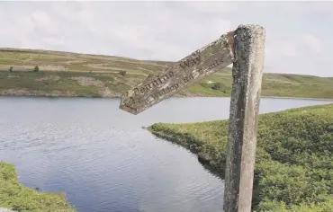  ??  ?? COUNTRYSID­E: The Pennine Way is 268 miles long.