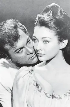  ?? FOTO: IMAGO ?? Bei Dreharbeit­en zu „Taras Bulba“lernte Tony Curtis 1961 die 16-jährige Christine Kaufmann kennen. Wenig später trennte er sich von Janet Leigh.