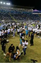  ?? AFP ?? La tragedia se dio en un partido entre entre los clubes Alianza y FAS