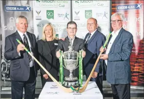  ??  ?? Left to right: Jock Turner, Camanachd Associatio­n Chieftain; Diane Kerr, sales consultant, Tulloch Homes; Donald Campbell, chief executive, MG Alba; Billy MacKay, constructi­on director, Tulloch Homes; and broadcaste­r Hugh-Dan MacLennan at the...
