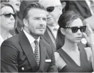  ??  ?? Optimisati­on fiscale, arnaques : le couple Beckham fait tout pour avoir plus d’argent