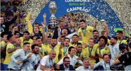  ??  ?? EMOCIóN. La selección de Brasil es la última campeona de la Copa América.