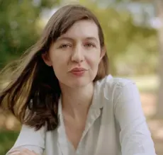  ?? Ellius Grace, © The New York Times Co. ?? Sally Rooney in Merrion Square in Dublin on July 24.