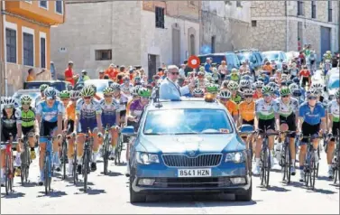  ??  ?? Una salida de etapa de la Vuelta a Burgos del año pasado, una carrera clásica del verano.