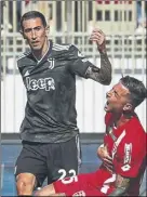  ?? Foto: EFE ?? Di María propinó un codazo a Izzo