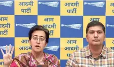  ?? PTI ?? Delhi Ministers and AAP leaders Atishi and Saurabh Bharadwaj during a press conference, in New Delhi on Saturday.