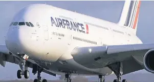  ?? FOTO: DR. PETERS ?? Der Leasingver­trag mit Air France für den Airbus A-380 dauert mindestens zehn Jahre.