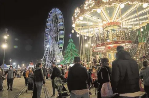  ?? ROCÍO RUZ ?? El Muelle de las Delicias acogió una feria de atraccione­s en la pasada Navidad