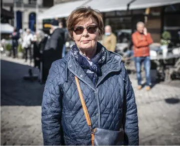  ??  ?? Eva Olsson, 71 år, tycker att torghandel är okej, men går inte in i varuhus.